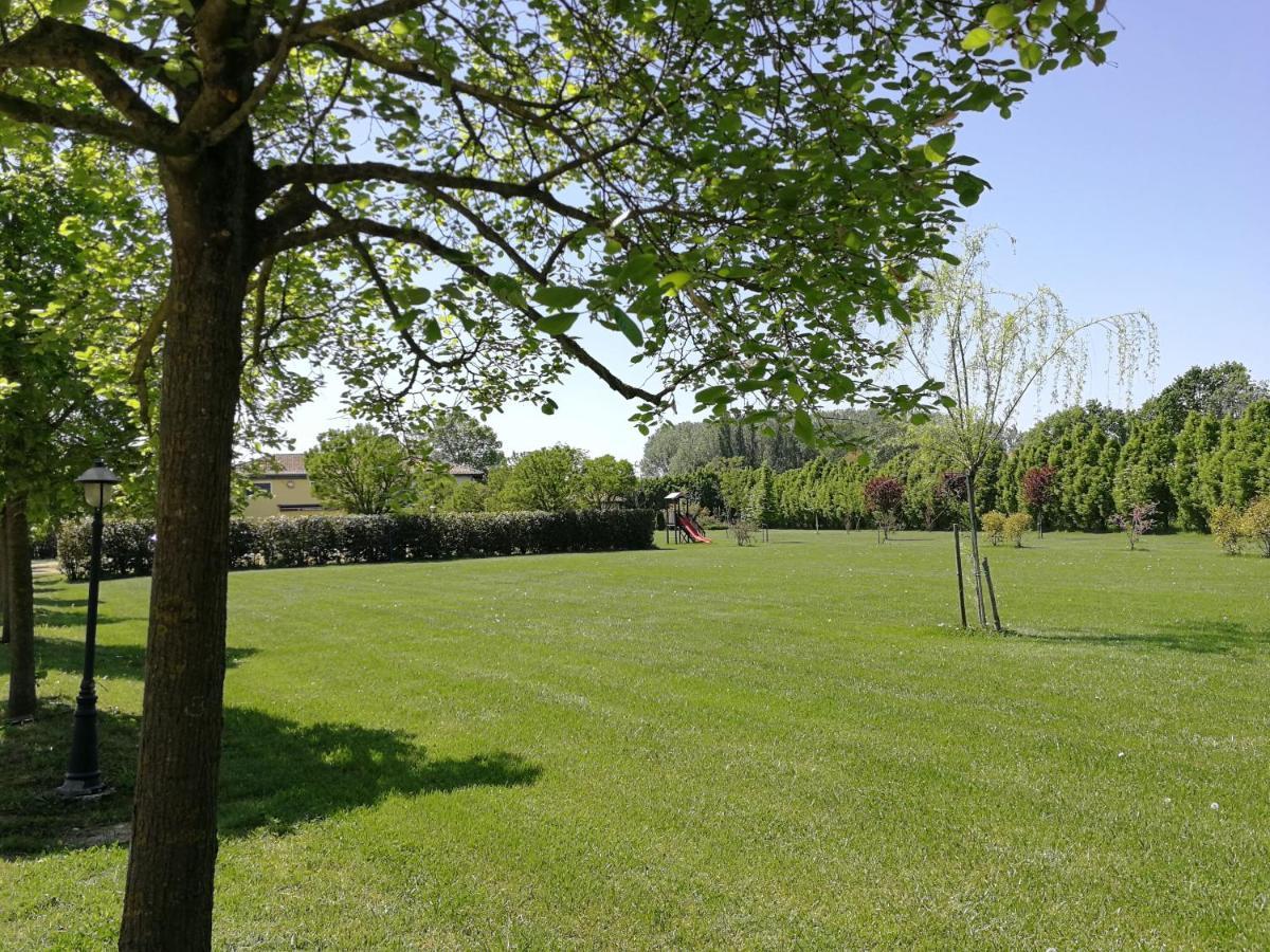 Agriturismo Fattoria Corte Roeli Malalbergo Eksteriør bilde